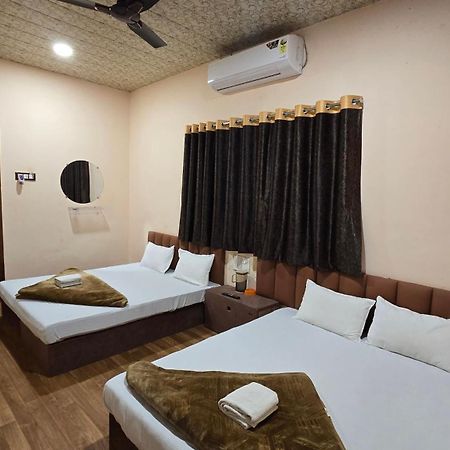Hotel Maheshwari Green'S Удджайн Екстер'єр фото