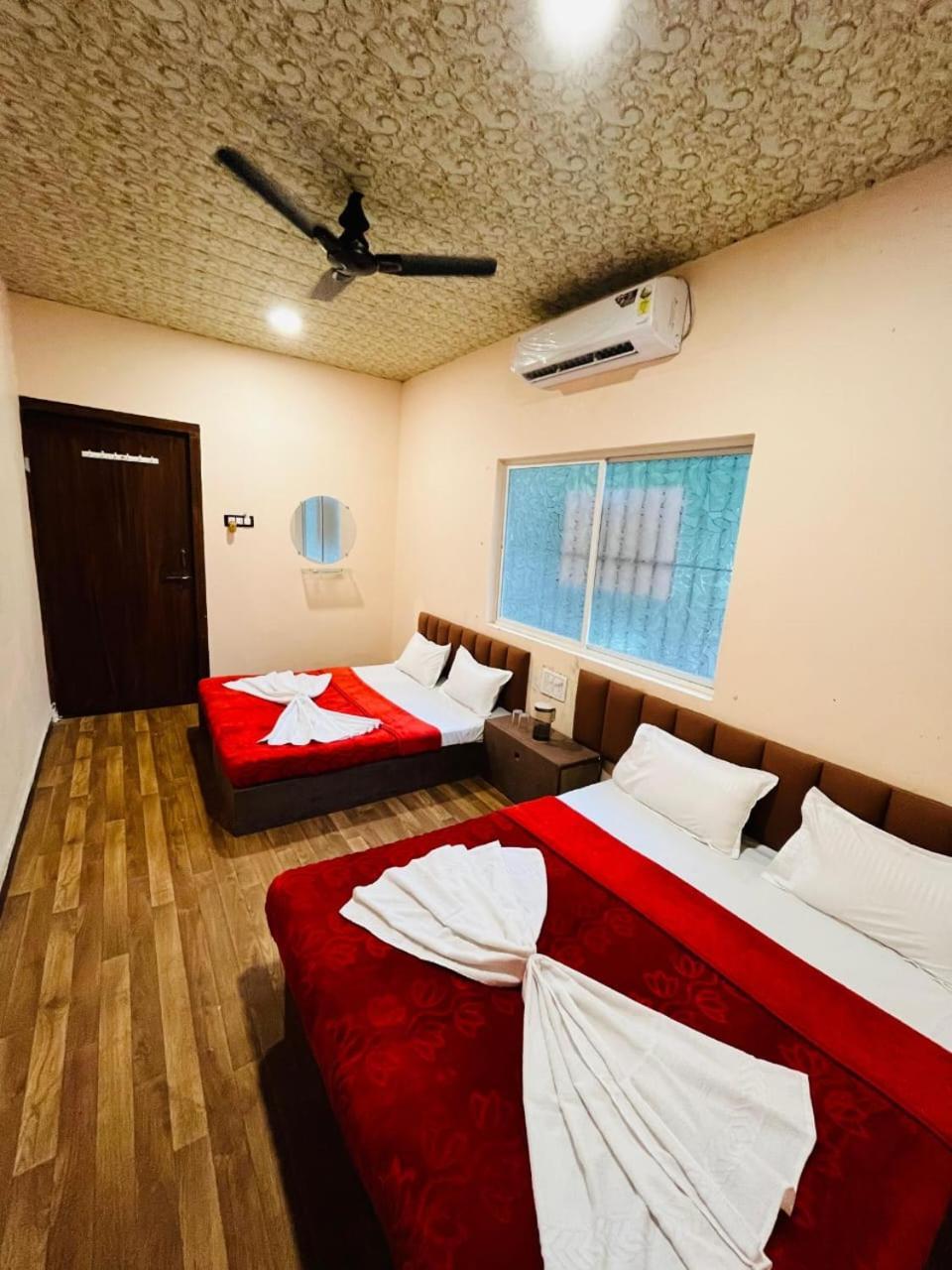 Hotel Maheshwari Green'S Удджайн Екстер'єр фото