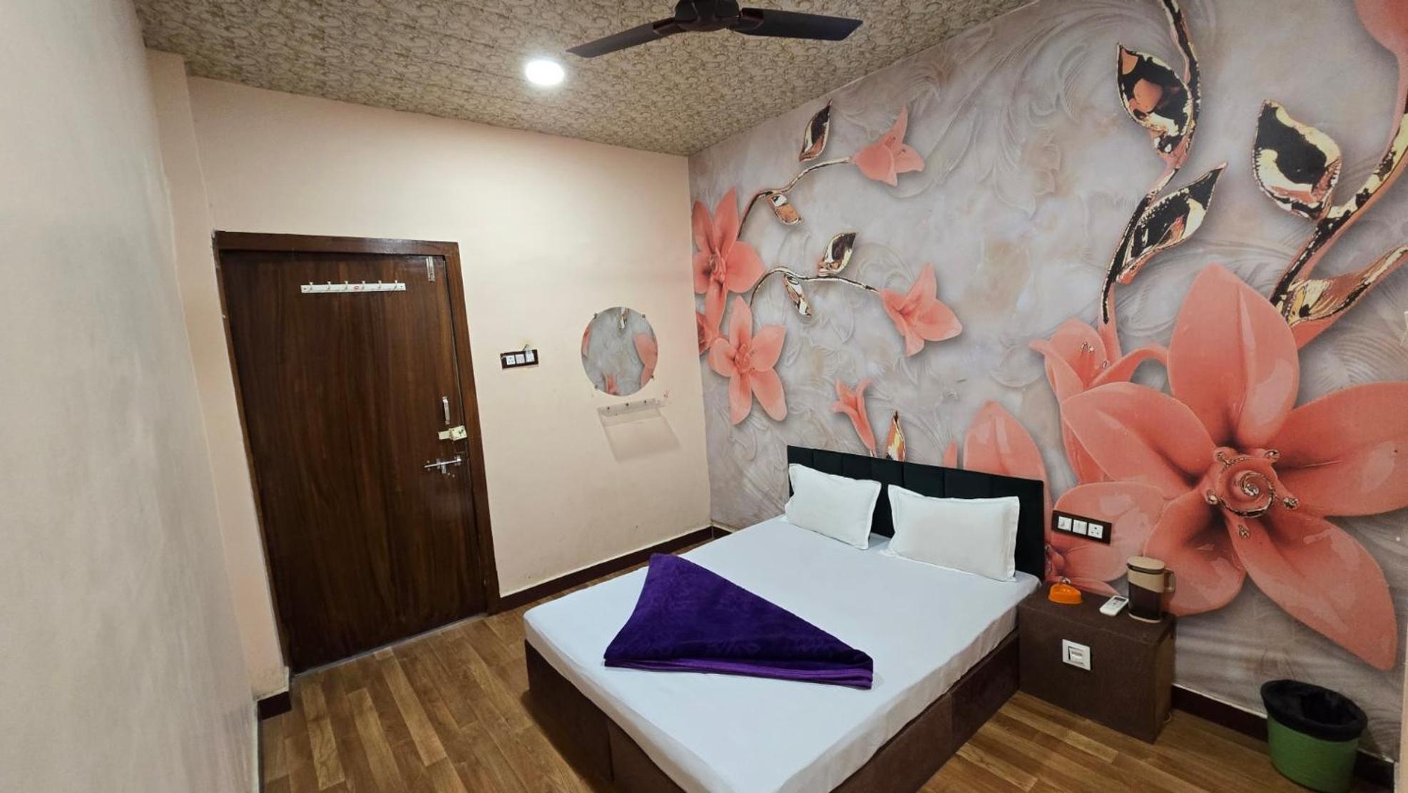 Hotel Maheshwari Green'S Удджайн Екстер'єр фото